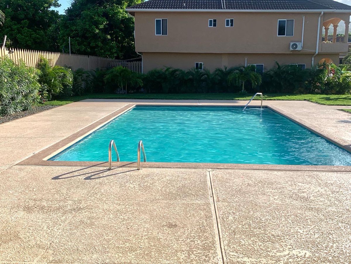 eddii_Ta's tweet image. Ash Wednesday coming up , Consider Getting an escape with your friends or family. Book a Condominium on the North Coast with us javabookings.com
•
•
•
#JavaBookings  #Accommodations #ModernApartment #LuxuryVilla