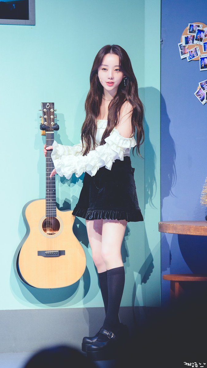 진짜 얼굴 에바 너무 잘생김..
헤메스 다 존내최고최고...진자레전드