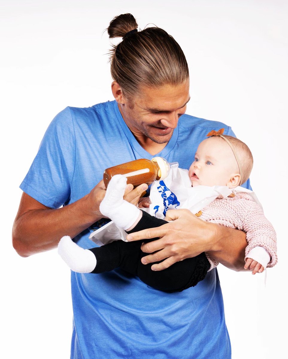 Happy #NationalChiliDay <a href="/Skyline_Chili/">Skyline Chili</a> Start ‘em young! 
.
.
.
*Disclaimer: I did not feed my 4 month-old Skyline from a bottle 😅