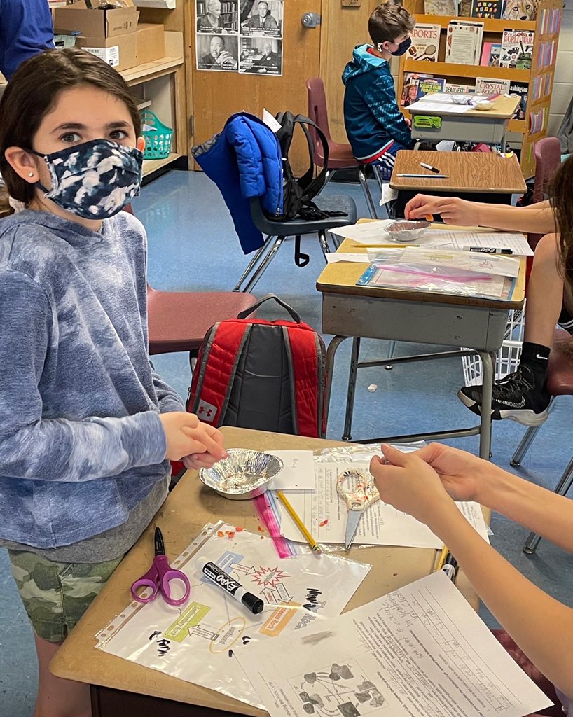 ThomasFitzwater's tweet photo. Weathering, cementing, and melting starburst to model the rock cycle in 5th grade! This lab truly shows how rocks change and connects to our science unit about the geosphere. #scienceisfun #simulationstation #rocksareneverdestroyed https://t.co/ySfvbnElhr