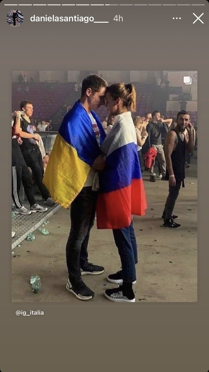rainbowhworks's tweet photo. Esta foto tiene un poder inmenso #RussiaUkraineConflict #PutinIsaWarCriminal #imwithukraine https://t.co/n2tshJGKPr