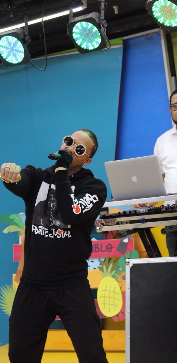 elsoftwarepiano's tweet image. A las nuevas generaciones de la #MUSICA  les sugiero ser auténticos si van hacer música que sea propia (inédita) 
Puede que tarde un poco más pero cuando se pegue será un sello un emblema… 💪🏻💪🏻💪🏻💪🏻🐐🐐🐐🐐 #ELSOFTWARE