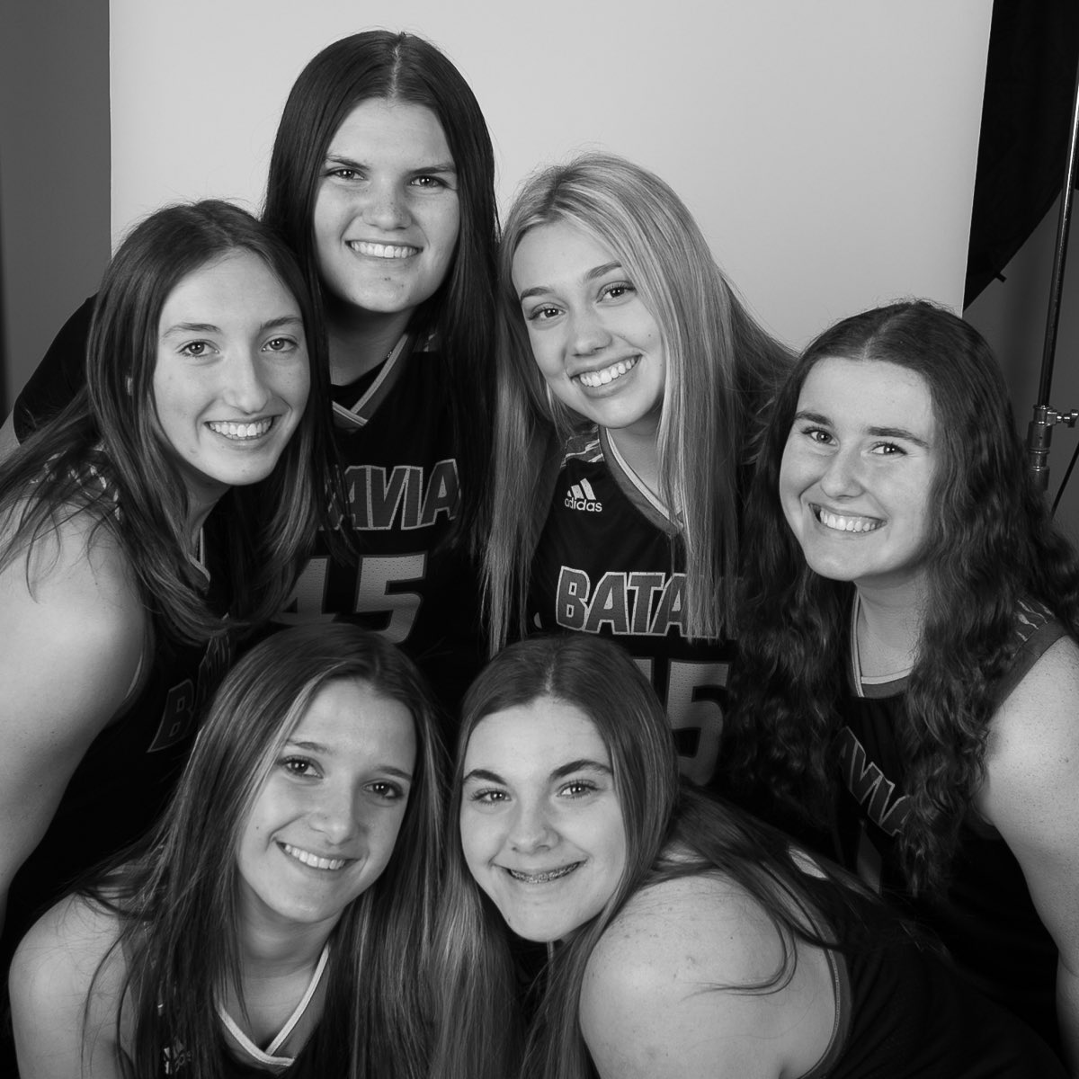 ClaireNazos's tweet photo. Thank you batavia basketball for the last 4 years❤️ along the way I got the chance of meeting my best friends and I am forever grateful for that! I’m so happy that I found a team that felt like a family:) Now onto another chapter of my life and so excited to start it! #gospartans https://t.co/0xM6e3n6oZ