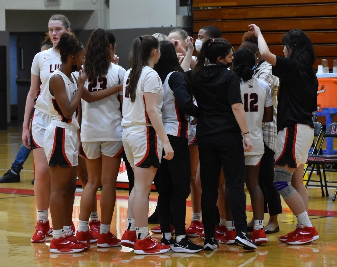 FINAL: LuHi, 81. St. Joe's By the Sea, 53.

Kate Koval: 33pts &amp; 17rebs
Paris Clark: 25pts, 12rebs &amp; 10asts
Emma Von Essen: 14pts &amp; 12asts

The Lady Crusaders stay hot extending their winning streak to 8!

Next Game: 2/26 v. Staten Island Academy