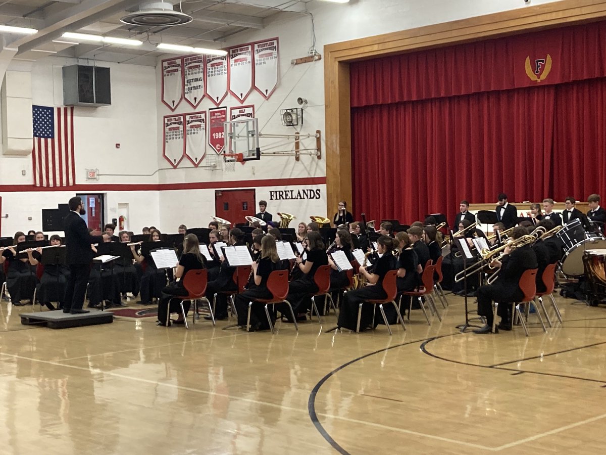 Another great performance tonight! ⁦⁦<a href="/FirelandsBand/">Firelands Band</a>⁩