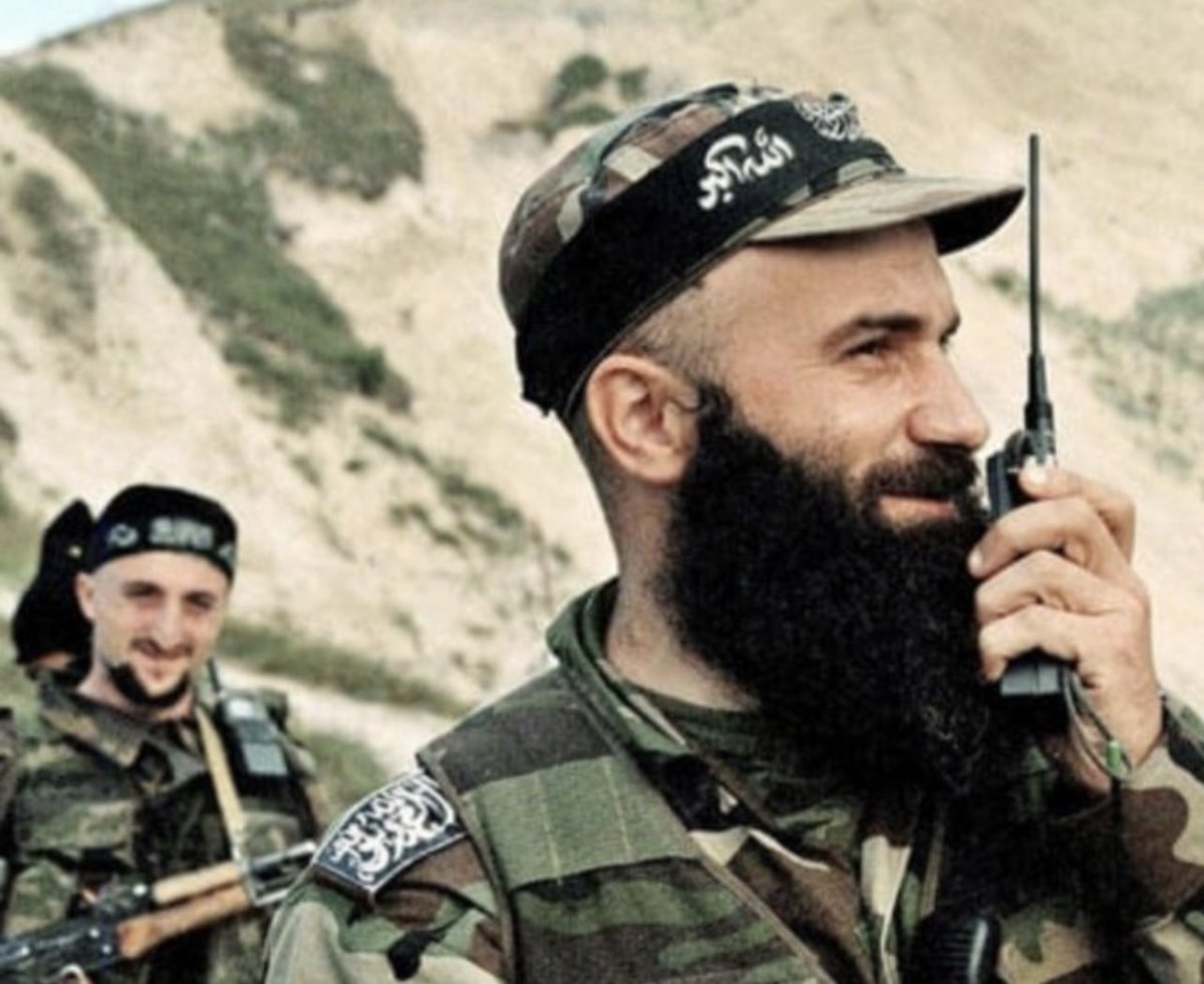 хамзат басаев. муцураев моджахеды. аслан яричев. муцураев 1998. вахид чеченец.