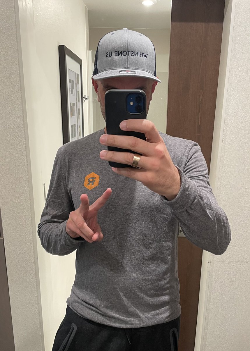 chadeverett's tweet photo. [Baseball, Bitcoin, &amp; Community] 
A simple post about our 14U baseball champions lands @stevennelkovski from @PerthHeat at @RiotBlockchain Data Center in Rockdale, Texas.  

The #Bitcoin #Community  is amazing! 

#Texas #Baseball #YouthSports #BitcoinBaseballTeam https://t.co/63BLog8gZo
