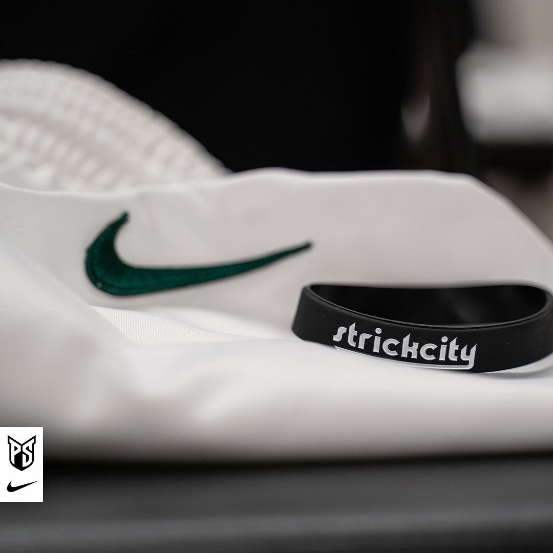 StrickCity. 🤍💚

#GoViks | #BackOnTheBlocks | #StrickCity