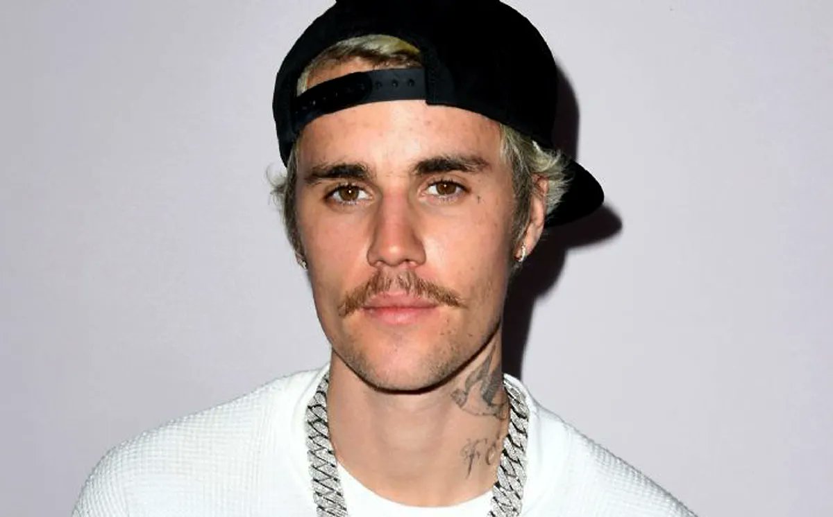 RadioVida19's tweet photo. Por entradas agotadas, @justinbieber   agrega fecha en Argentina, anunció las nuevas fechas para su Justice World Tour que se expande a los cinco continentes durante marzo de 2023. incluyendo el 10 (agotado) y 11 de septiembre de 2022 en el Estadio Único de la Plata, Argentina. https://t.co/NoxAi4EB3r