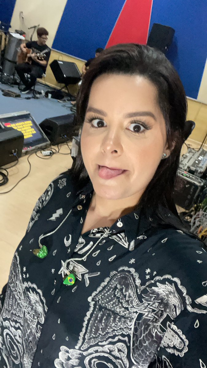 Maraisa's tweet photo. ensaio de carnaval! 🤓🙌🏻 https://t.co/4XQDTqyTZW