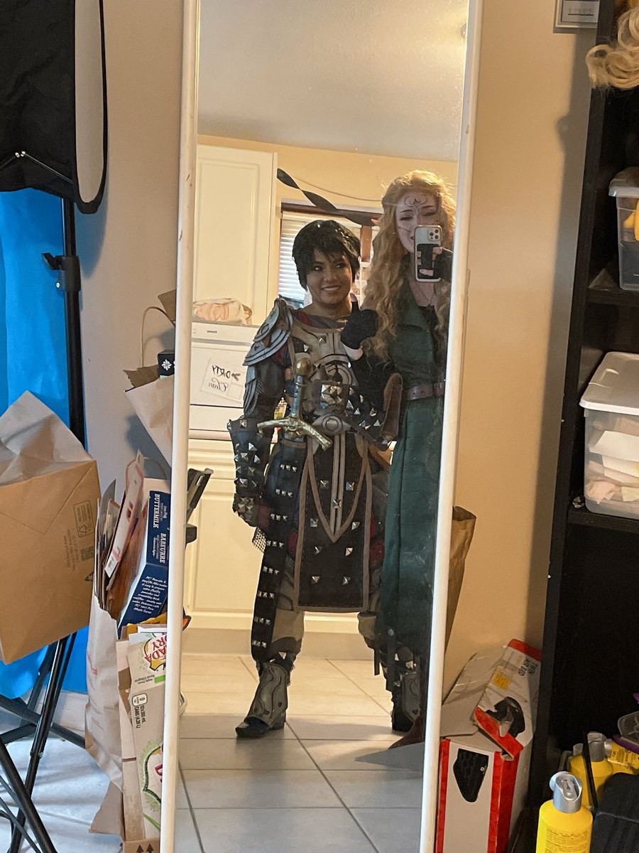 sugargoats's tweet image. i'm having so many dragon age emotions rn so here's some pics of @LexMayson and i last sunday!!! we took a bunch of nice pics too but i don't have those yet and i'm too impatient to wait lol 😆 ANYWAY I JUST LOVE DA SM AND IM SO STOKED TO SEE WHERE THINGS GO WITH ITS DEVELOPMENT