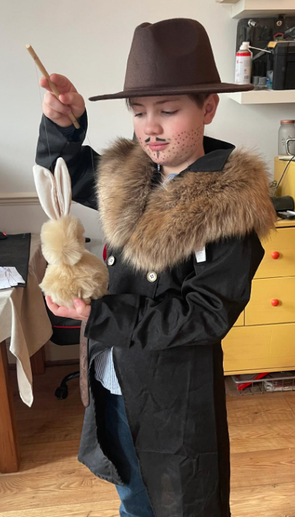 cat__ryan's tweet image. My Artan going to WBD as Lee the Balloonist from His Dark Materials @PhilipPullman