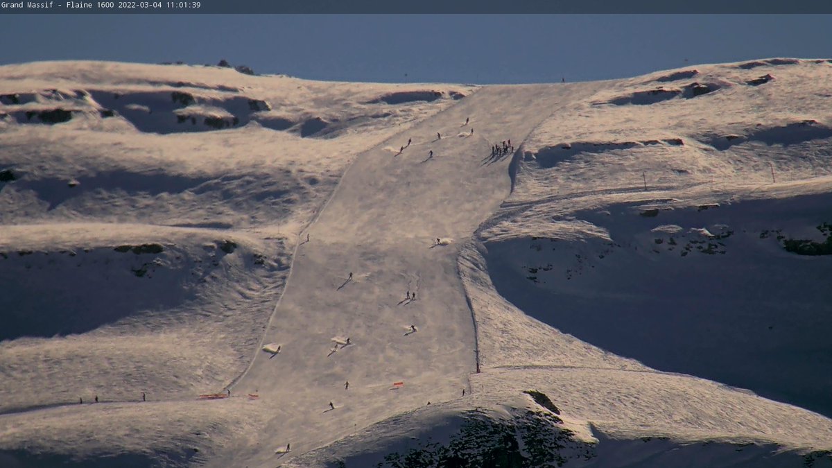 FLAINESki's tweet photo. On vous l'avait dit que cette semaine allait être magnifique ☀️🌞vous savez quoi ?? ca dure au minimum jusqu'à jeudi prochain 👍😉 #cacestflaine #skideprintemps #hiver22 One more great skiweek s  coming 😉👍 #perfect #skiconditions Let's go in #flaine enjoy it @FLAINESki #ski https://t.co/uG9FoPUnDh