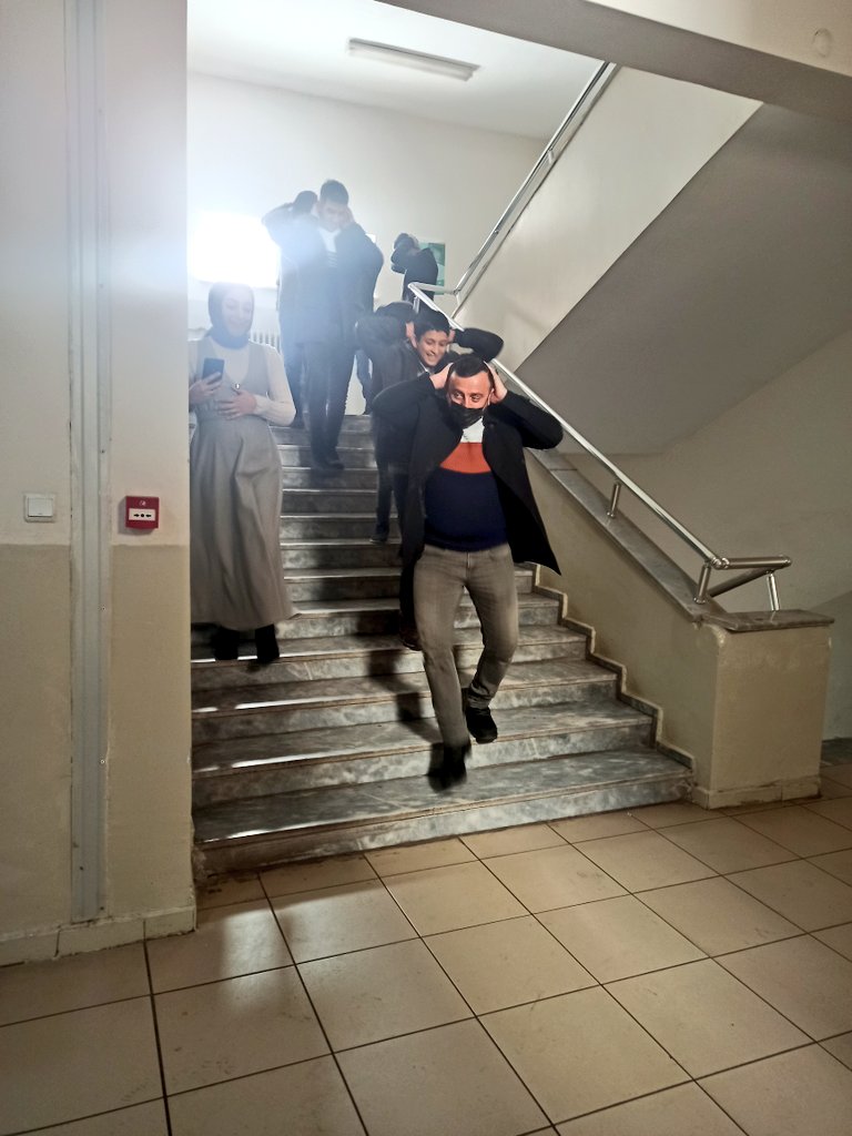 2022 yılı eş zamanlı tahliye tatbikatımız.
<a href="/bingolmem_isgb/">Bingöl MEM İSGB</a> <a href="/AFAD_Bingol/">A F A D Bingöl</a> <a href="/Maliyldz12/">Mehmet Ali YILDIZ</a> <a href="/emrahdemrbag23/">Emrah Demirbağ</a> <a href="/Azizbingoll/">Aziz BİNGÖL</a> <a href="/atice_alver/">Atice Alver</a>