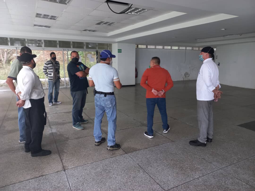 Con mucho entusiasmo y asumiendo esta nueva responsabilidad, ayer estuvimos supervisando las instalaciones del comedor de los ivicenses, esto con miras a reaperturar nuevamente los servicios para que los trabajadores comiencen hacer uso del mismo.