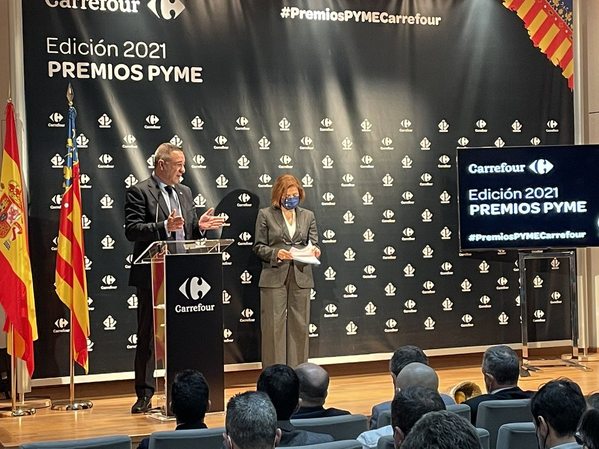 CEV_CV's tweet photo. 🍫🥩@CarrefourES cumple 45 años en la Comunitat y lo celebra con otra edición de sus Premios en la sede de #CEV. Enhorabuena a las dos #pymes premiadas 👏🏻

#PremiosPYMECarrefour https://t.co/He6orsvQB8