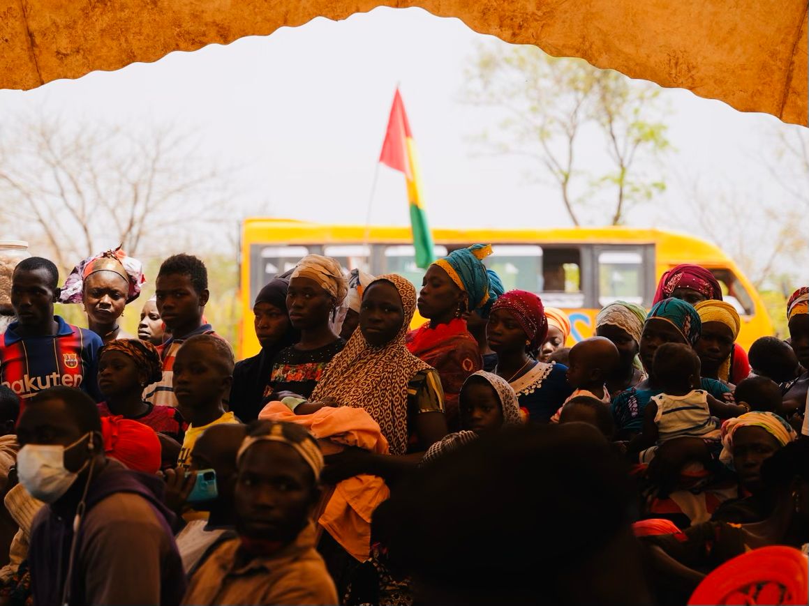 Inauguration à Noumoudjila par M. le Ministre de la Sécurité Gén. Bachir Diallo et <a href="/FonsecaIOM/">Ana FONSECA</a> Cheffe Mission <a href="/OIMGuinee/">OIM Guinée</a> du 9e poste #frontière construit par le projet «Renforcement des capacités de gestion des frontières et des #migrations en #Guinee» financé par #KOICA <a href="/GouvGN/">Gouvernement GN</a>