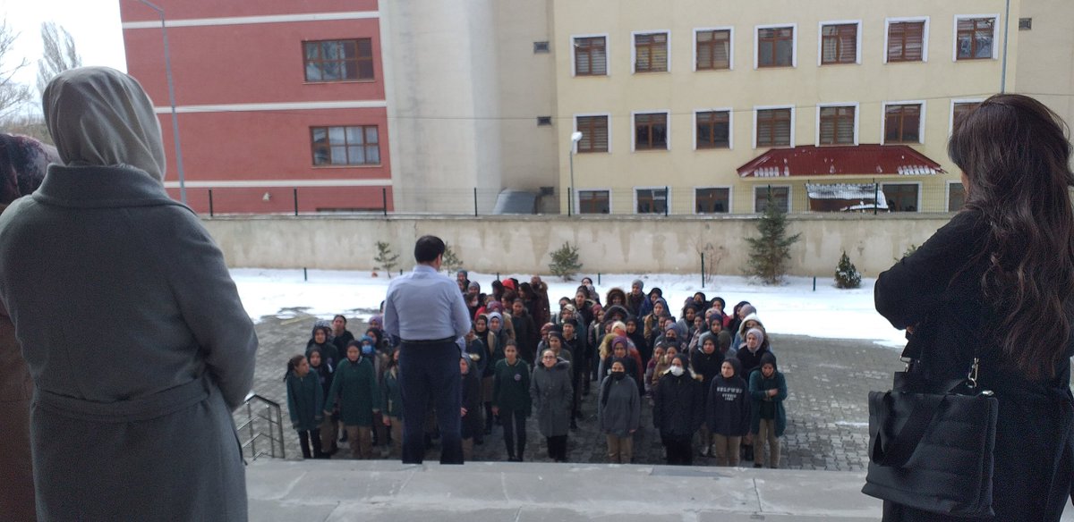 Deprem tatbikatımızdan kareler...