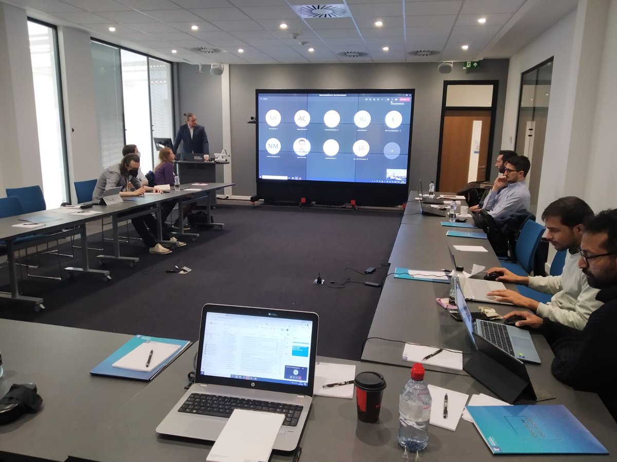 5th and last day of DiManD School #5. Today, the ESRs are presenting their ideas for the ITDP and researchers from <a href="/UoN/">doop</a> Advanced Manufacturing are giving their valuable feedback. #MSCA <a href="/DiManDITN/">DiManD</a> #UNOTT #MGEP <a href="/MUnibertsitatea/">Mondragon Unibertsitatea</a>