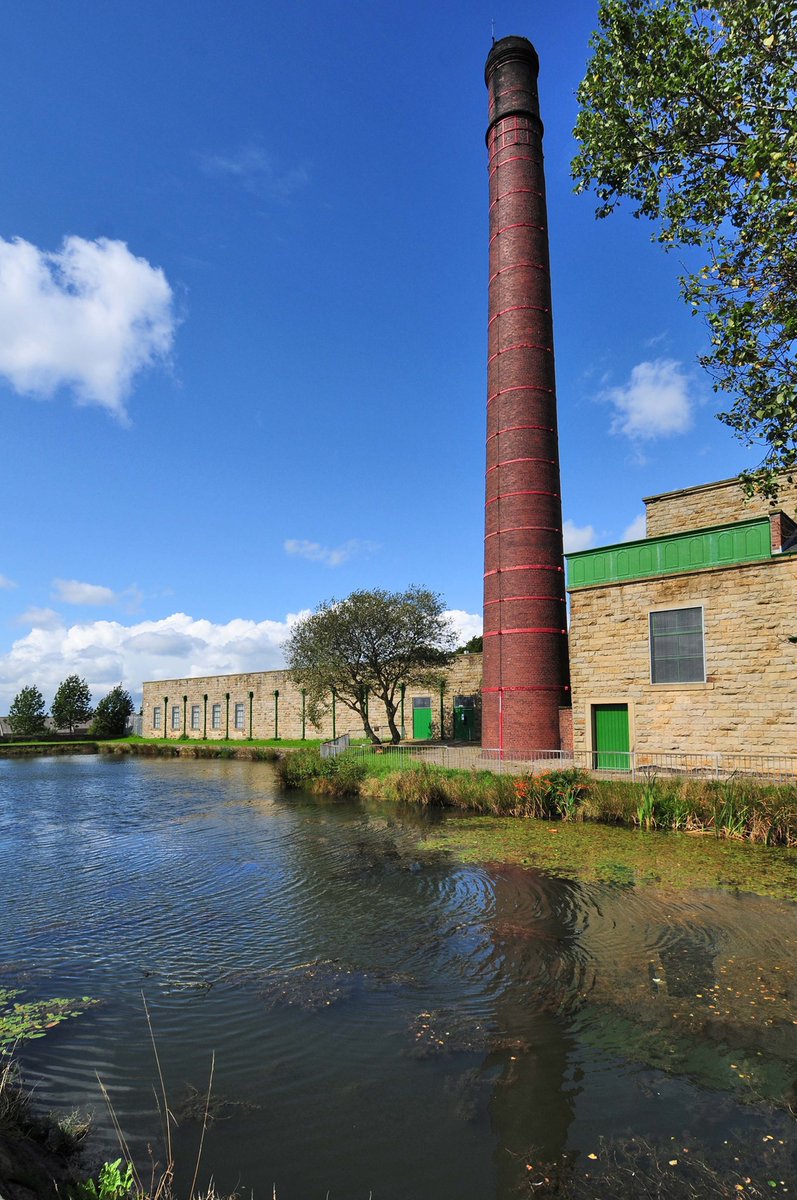 If you're heading to <a href="/_independentst/">Independent Street</a> #ArtisanMarkets tomorrow,  don't forget to pop by and say hello to the #QueenStreetMill Textile Museum team!🤩 We'll be doing weaving demonstrations on a hand loom and selling a small selection of the cloth wove on our heritage looms!
#Burnley