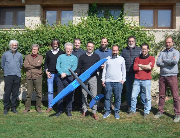 ⁣Recordamos con esta imagen la puesta en marcha de una #solución innovadora para gestores de carreteras y tráfico, utilizando #tecnología de nueva generación: #EXOC2L ✈️ en nuestro proyecto #Stratotrans en <a href="/vinyolesfactory/">Mas Vinyoles Venture Factory</a>