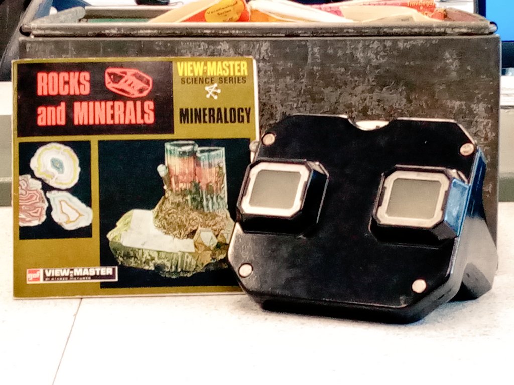 JohnStevens935's tweet photo. A TIME CAPSULE BACK IN TIME!

Today I've had a look at a vintage VIEW-MASTER device, along with a collection of film photographic disks that date back as far as the 1960's. My favourite was seeing original photos of JFK's visit to Ireland in 1963. 

#jaswilltell #filmschool2022 https://t.co/9gbt2PBa5k