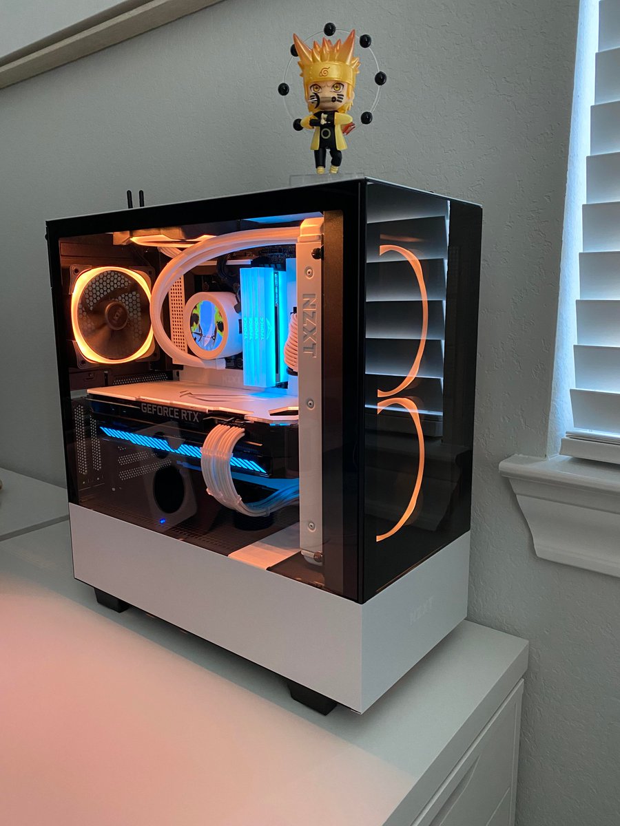 HighFlow_nl's tweet photo. Any Naruto fans here? 🍥 If Naruto was a gamer, this would be his PC. 😆
Get the NZXT Kraken Z63 in our store!
👉 https://t.co/Wpu5VIoel0
Credits: u/Dependent
#rgbgaming #setupwars #watercooling #pcsetups #ultimategamingpc #rgbpc #narutoanime #rgb #rtx #rgblights https://t.co/gOFEGqRtFr