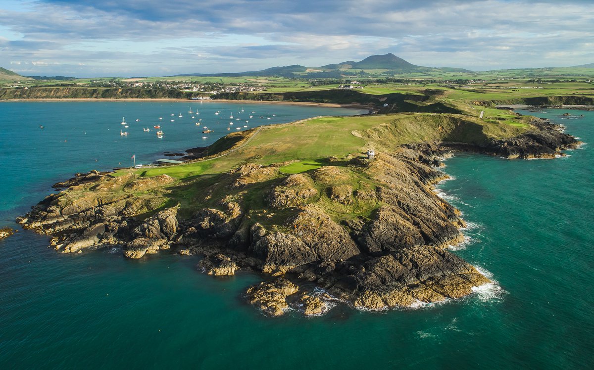 croeso_eryri's tweet photo. 📌 Porthdinllaen, Pen Llŷn - Dathlu deg mlynedd o Lwybr Arfordir Cymru
https://t.co/4KYitxPnmw
Ymweld yn Ddiogel.
#MentranGall #LlwybrArfordirCymru #LLAC10 https://t.co/kusFXFw1ki