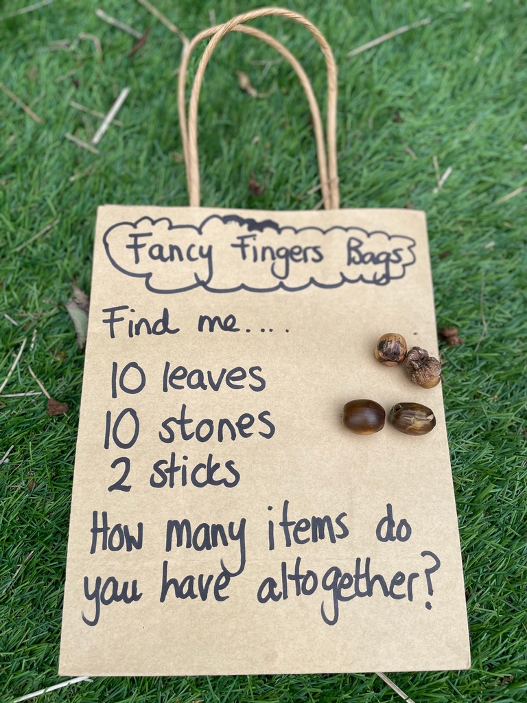 MuddyTeachers's tweet photo. ๐๏ธ Fancy Finger Bags ๐๏ธ
Grab a wicker basket by your door and fill them with a little scavenger bag like this. Super versatile and fun!
#eyfsideas #tufftrayplay #tufftray #earlyyearsresources #trayplay #minibeasts https://t.co/IoOajaVSSL