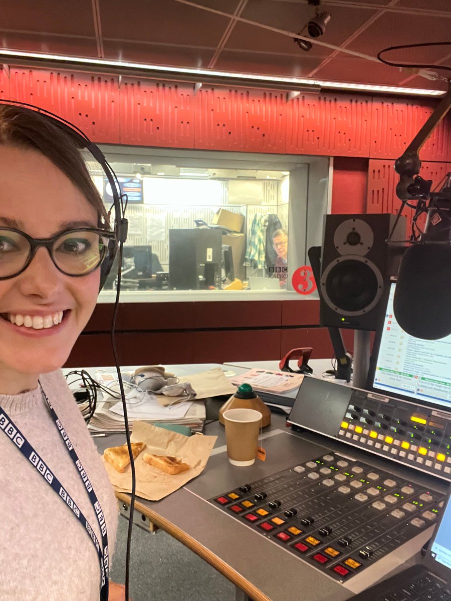 Good morning <a href="/BBCRadio3/">BBC Radio 3</a> breakfasters. Essential engineering on the main lifts at W1A so I wheeled👩‍🦽 in through <a href="/BBCRadio1PR/">BBC Radio 1, 1Xtra & Asian Network Press Office</a> - as I was passing, I picked up some tracks &amp; before 7... just kidding, we've Pärt, Chabrier, Beethoven &amp; Bach to begin your Friday. #spottheproducer