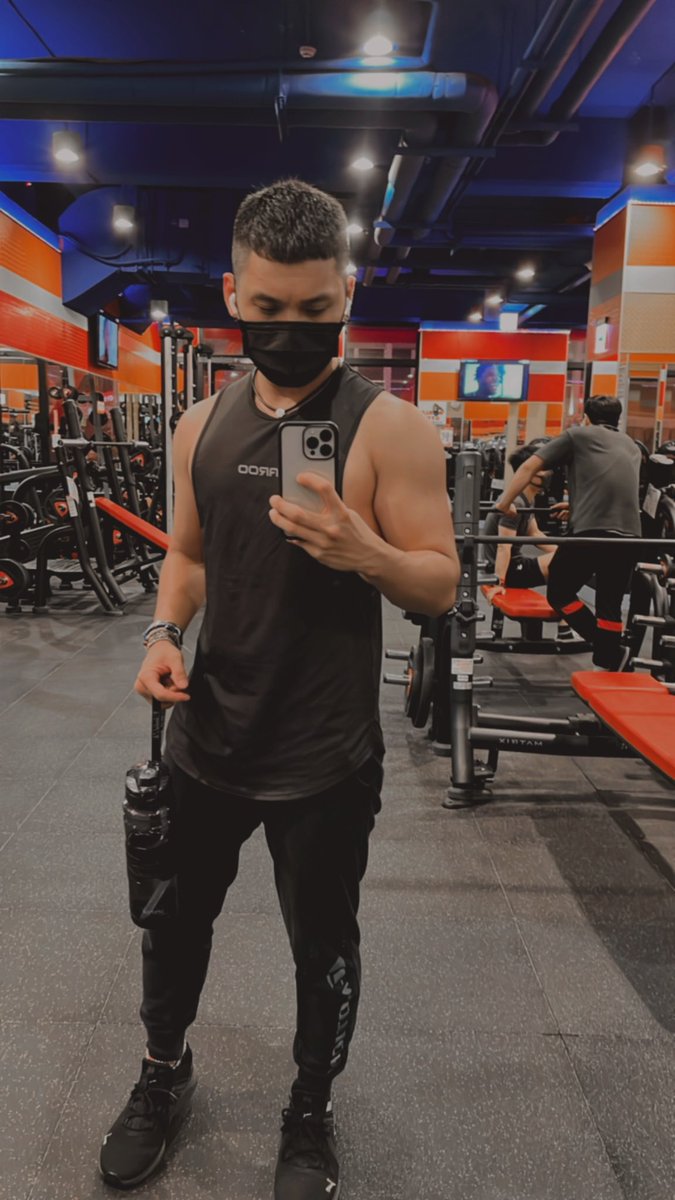 「 今天好想睡～ 」大哈欠