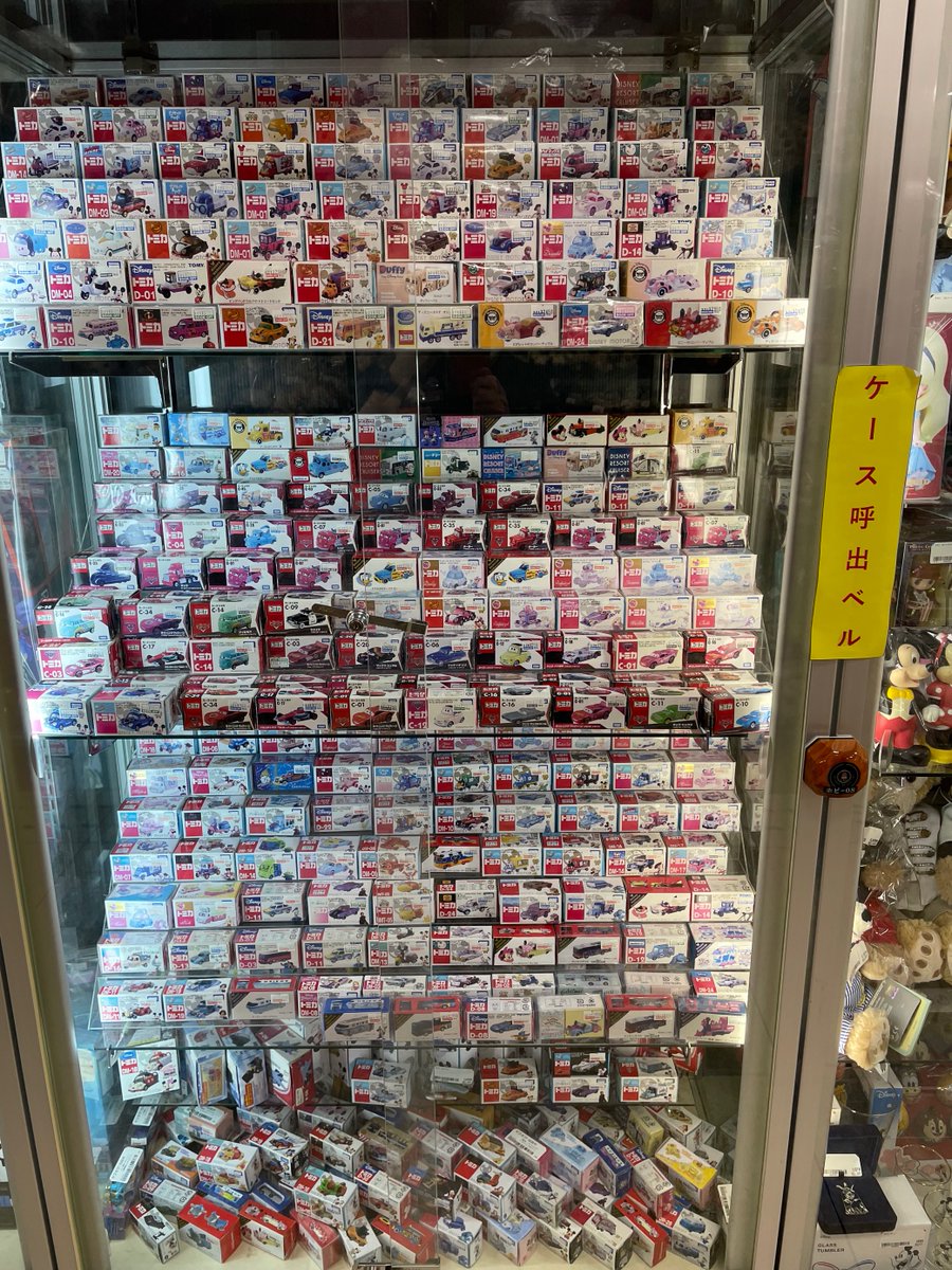 ディズニートミカやフィギュアもたくさん取り揃えております