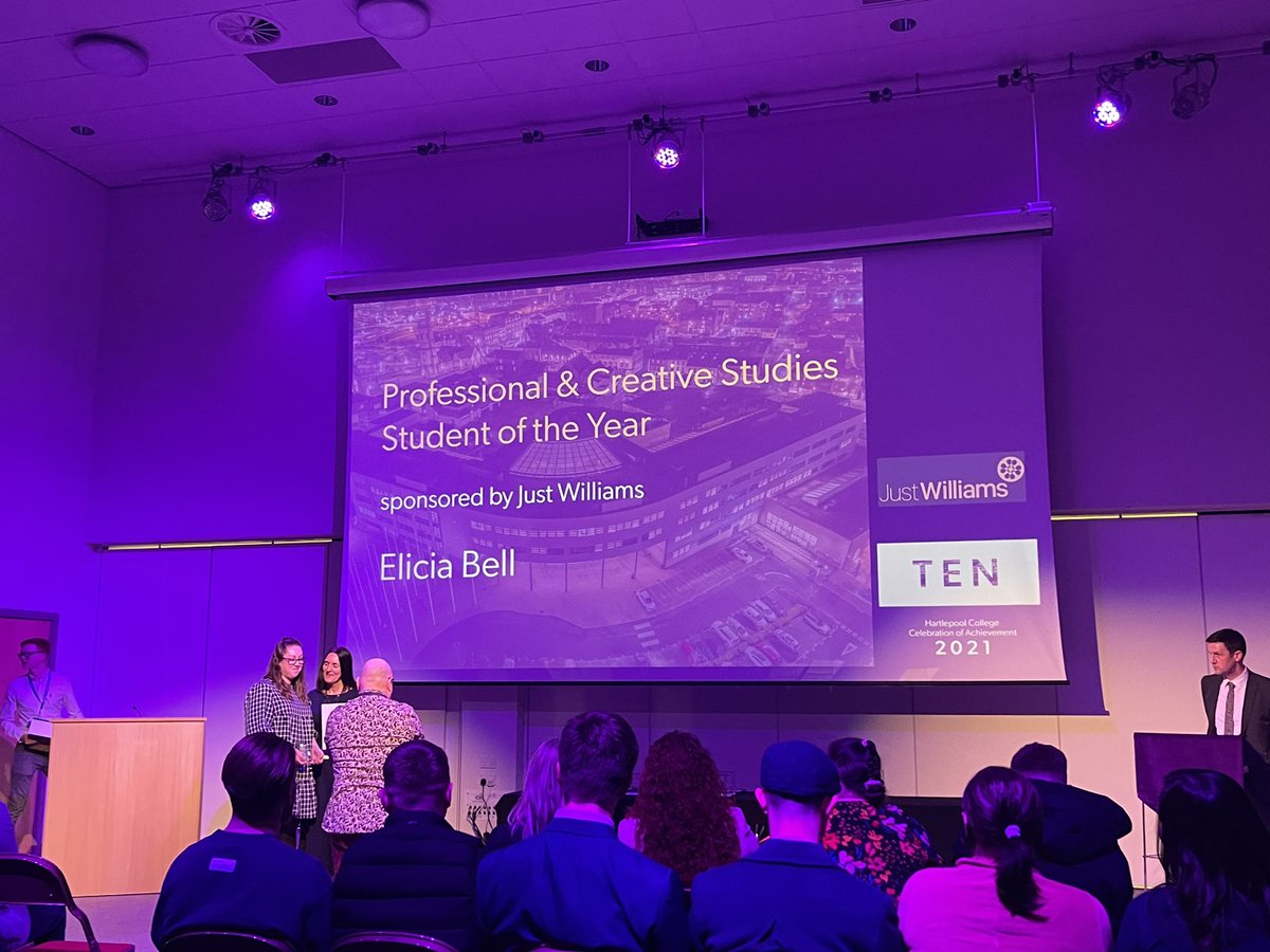 prestonmissc's tweet photo. Amazing celebration of resilience, dedication, ambition, inclusion+ excellence @hartlepoolfe

Leadership intent, vision + passion for equality of opportunity tangible

Great to be there with @sayyestonyes @TeessideUni @OneAwards @justwilliamsltd @Richswart #fe #skills #education https://t.co/chJeUkMfvn