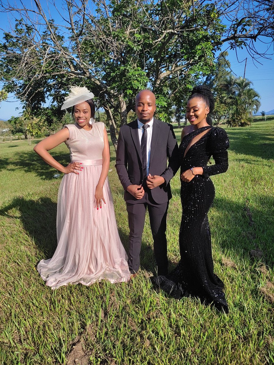 Silindo91343750's tweet photo. 03.03.22
Makoti said siya emphini
#SimelaneNuptials
#MadeForEachOther https://t.co/TMGZGRZup1