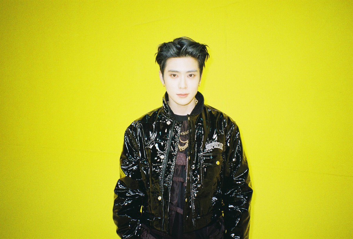 jhyunfolder's tweet photo. 2 years since kick it https://t.co/HasefzITDz