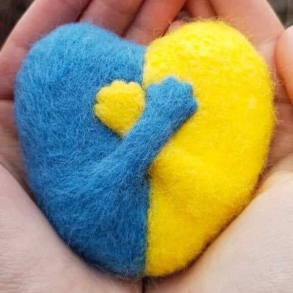 EShavreshiani's tweet photo. #prayforUkraine 🙏🏻 #GeorgiastandswithUkraine #SlavaUkraini #Ukrainegetwellsoon #Ukrainestaystrong #countryofheroes #prayforUkrainiancivilians #UkraineWillResist 💙💛🇺🇦🌱💙💛🇺🇦🇬🇪✊🏻🌱 https://t.co/cIrqYeBIRz