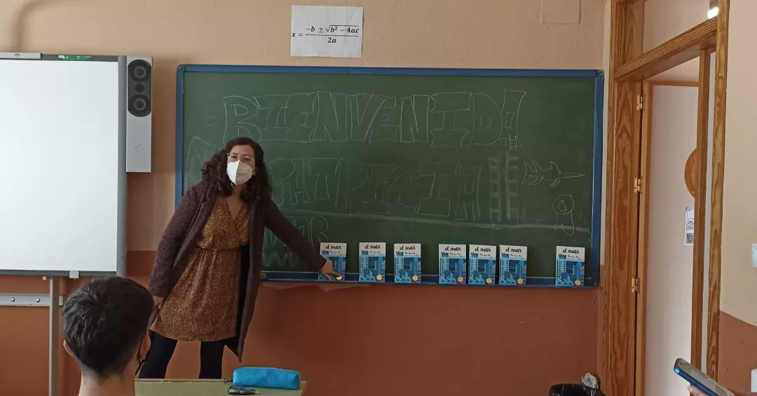 epdlcasariche's tweet photo. ➡️Nuestro alumnado de ‘El placer de leer’ 📕📖ha mantenido un encuentro con la escritora Patricia García – Rojo. Ha sido un placer❤️tenerte con nosotros @patriciagrc
@DIPUSEVI @aytocasariche @Placerdeleer19 https://t.co/njsXC0zgqH
