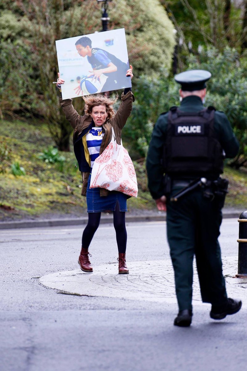 #fridaymorning this is Fiona Donohoe
This is the Mother who has been fighting for the truth for #Week88
This is the Mother who has been FAILED by the PSNI
WHY are the PSNI withholding files relating to Noah's death ?
Would you fight for your child ?
#RememberMyNoah💙
#NoToPII