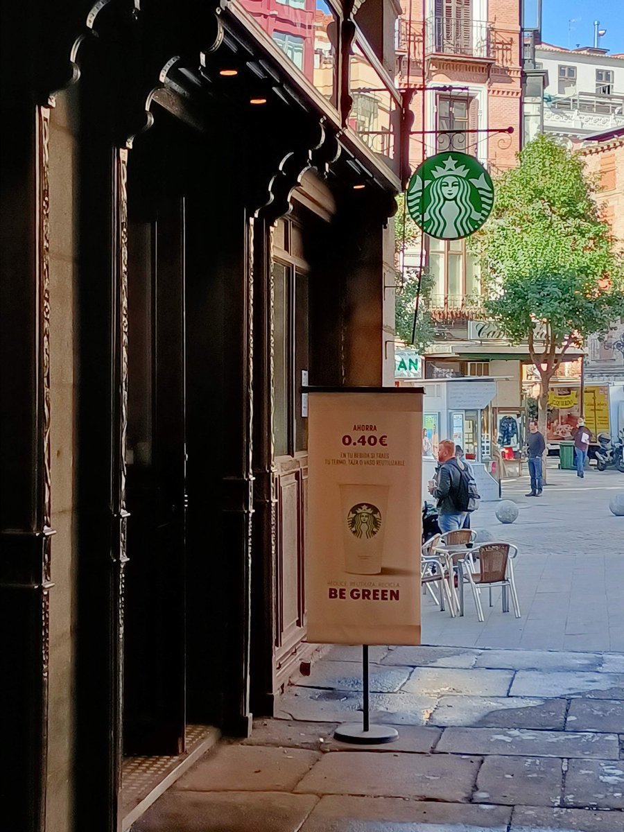 VPmmad's tweet photo. Se encuentra en trámite la Ordenanza de Protección del Paisaje Urbano,https://t.co/2Ra4aOytvS si bien es cierto, existen ya herramientas de disciplina urbanística en vigor pero pareciera que las sanciones son muy escasas @madridcyp @alitorlo https://t.co/0MGImEPxcV