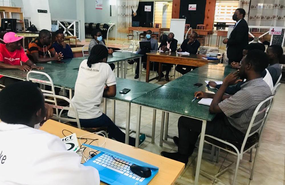 iCONSHUB2's tweet photo. Yesterday was a blast interacting with officials from the Kisii County Government as well as hosting a representative from the African Development Bank! https://t.co/v2laZn4rk8