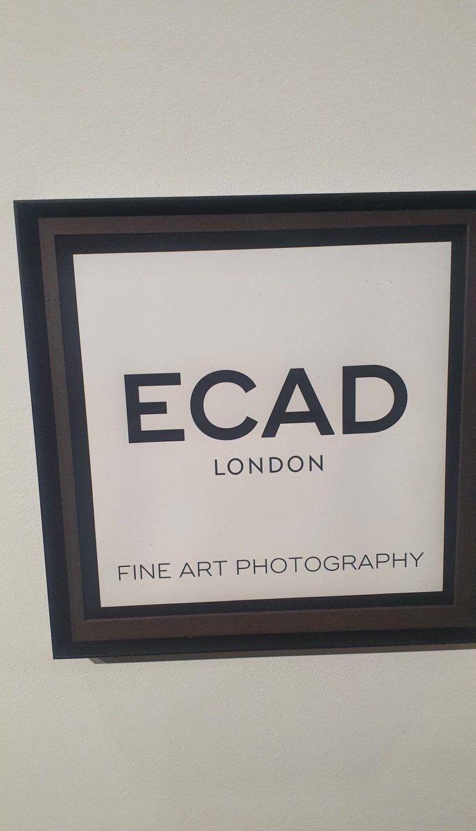 pempeople's tweet photo. Really enjoyed Art of 1 @ECADGallery Bellenden Road  SE15 last night and meeting even more local artist and @Johnny_Yabs via weblink
 Thank you https://t.co/7WCOuozK2Q