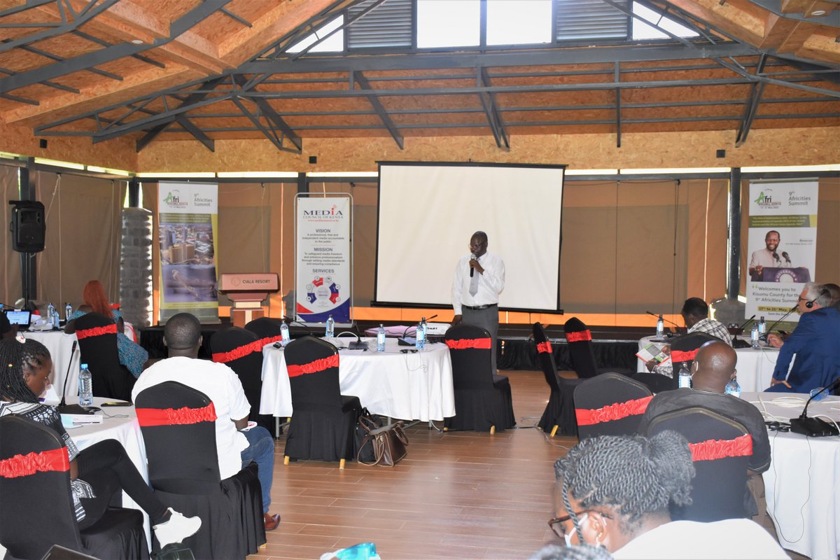 We are in Kisumu where we have partnered with the .<a href="/KisumuCountyKE/">Kisumu County</a> to sensitise media on the 9th Africities Summit to be held in Kisumu on 17th-21 May 2022.Over 10,000 delegates are expected at the meeting. .<a href="/Africities9/">Africities-Africités</a> secretariat in attendance.

#Africities2022 #Africities9