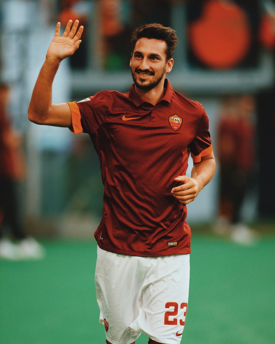 OfficialASRoma's tweet photo. ♥️ https://t.co/HsvQyZDwqB