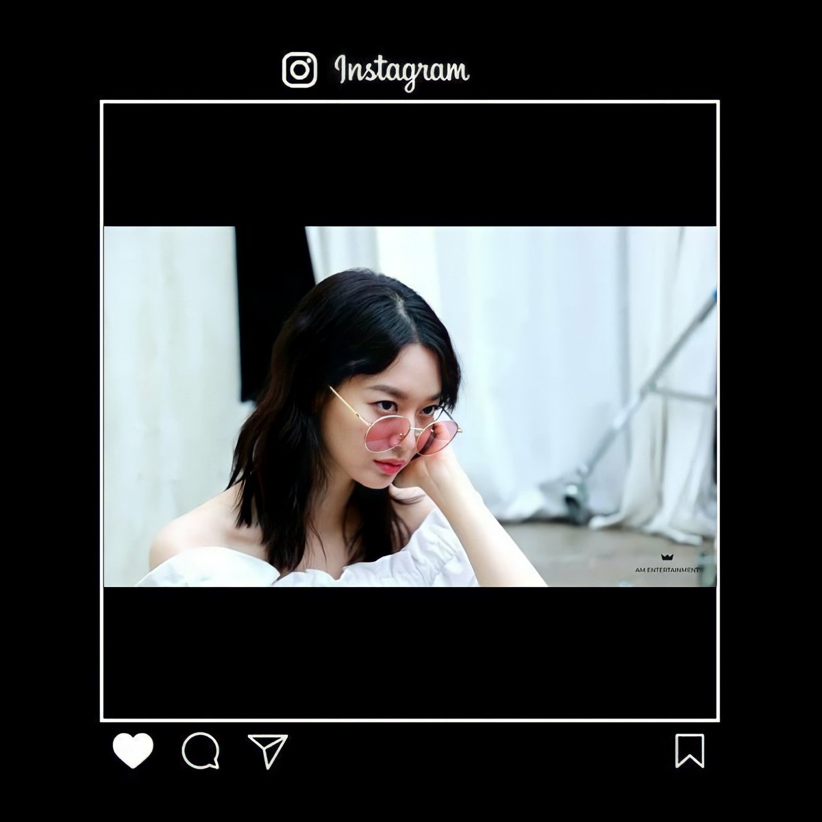 sesakabu's tweet photo. [ ayyaradella IG post ]

❤   💬   📤

ᵃʸʸᵃʳᵃᵈᵉˡˡᵃ  Hari gini masih kebinggungan buat nyari barang barang yang bisa bikin penampilan lebih keren?
Yuk ikut aku liat barang barang yang ada di  @dear_blackrose dalam katalog  OH! SO LOVE  . . 𝘓𝘪𝘩𝘢𝘵 𝘴𝘦𝘭𝘦𝘯𝘨𝘬𝘢𝘱𝘯𝘺𝘢 https://t.co/iCAAChXbYg