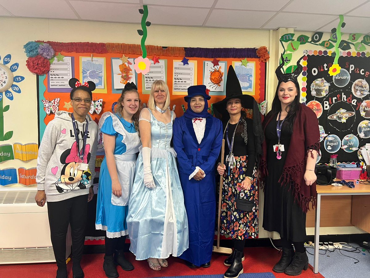 QHAThurrock's tweet photo. Can't wait to see you all dressed up as your chosen book character today! We are all ready and excited for the day ahead! #WorldBookDay https://t.co/tCQ7Hn94JA
