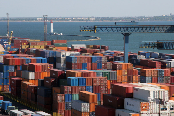 Maersk приостанавливает прием заявок на грузы первой необходимости на Северо-Западе и Юге России  47news.ru/articles/20846…