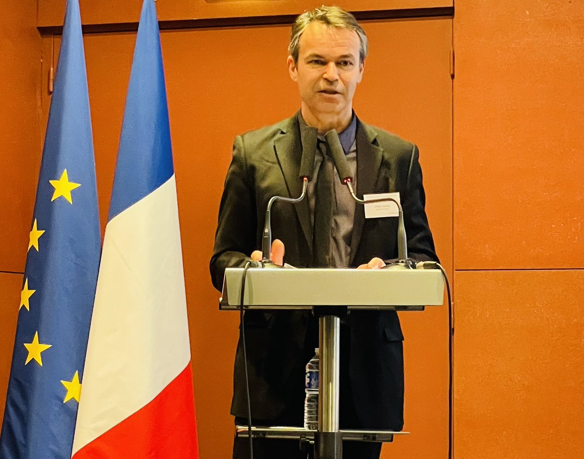 GarnaultEvents's tweet photo. Ouverture des #RPHydrogène ce matin à #Rennes par @olivierjoubert, @CNRS « la stockage de l’hydrogène pour la mobilité est aujourd’hui le grand défi. » La batterie ne suffira pas.

@BretagneH2R @BretagneBDI @GRTgaz @regionbretagne @SebGarnault https://t.co/AMCp5Zx3lp