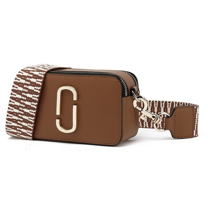 HugsKissesGifts's tweet photo. Today we will be posting a selection of our fabulous handbags… here’s the first one! Various colours, online now 🛍
https://t.co/pQuGPAOogS https://t.co/Rd4rttab0M