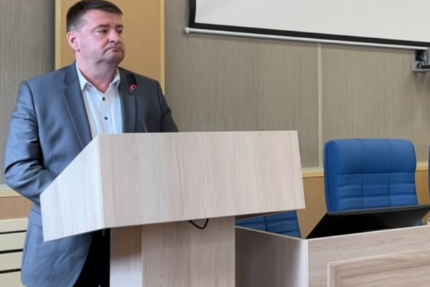 Именем 7 тысяч дольщиков и их 5 млрд. В Петербурге арестовывают владельца "Петростроя"  47news.ru/articles/20846…