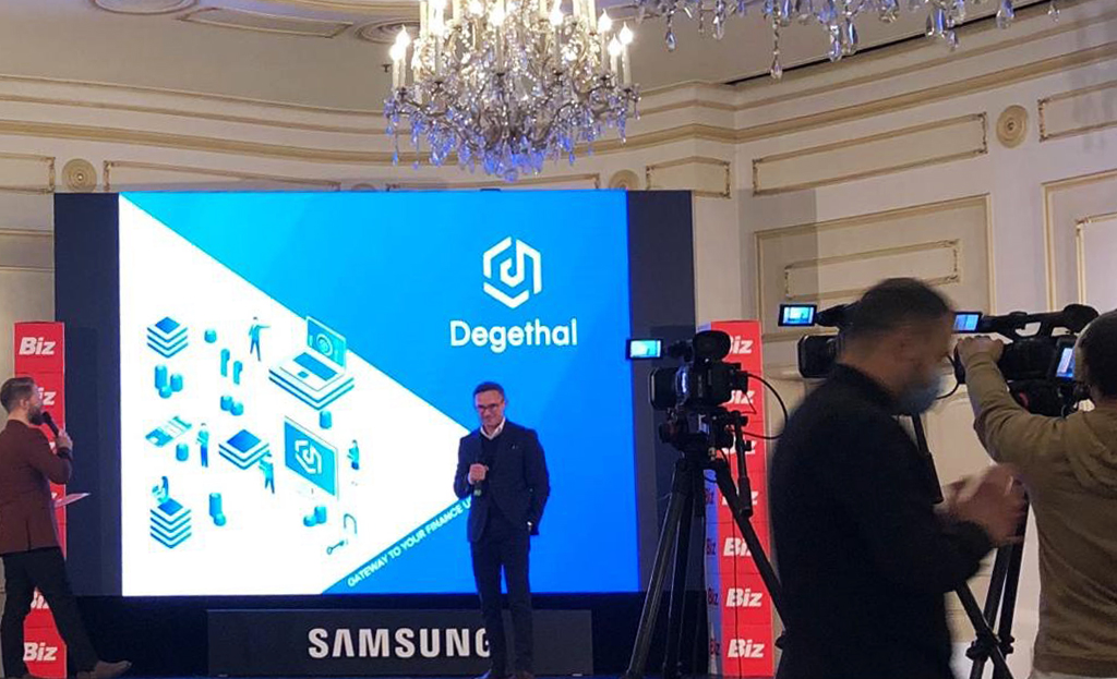 enfineoapp's tweet photo. 📷 from Biz Conference, where Peter Barta, Co-Founder &amp; CIO / COO spoke about Degethal in the context of digital tools adoption in the banking field. 

Some interesting articles will follow, so stay tuned!🙂

#degethal #nexteraofbanking #startup  #StayTuned https://t.co/2ZrBw0bffL